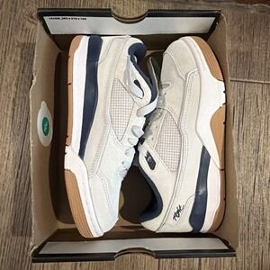 Jordan Flight Court Youth size 5 Grey Navy Gum Shoes HF3333 004 NEW Box No Lid